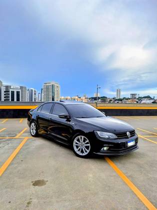 VOLKSWAGEN JETTA 2.0 TSI HIGHLINE 211CV GASOLINA 4P TIPTRONIC